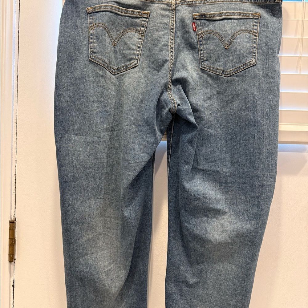 Levi's Boyfriend Jeans - Picture 2 of 7